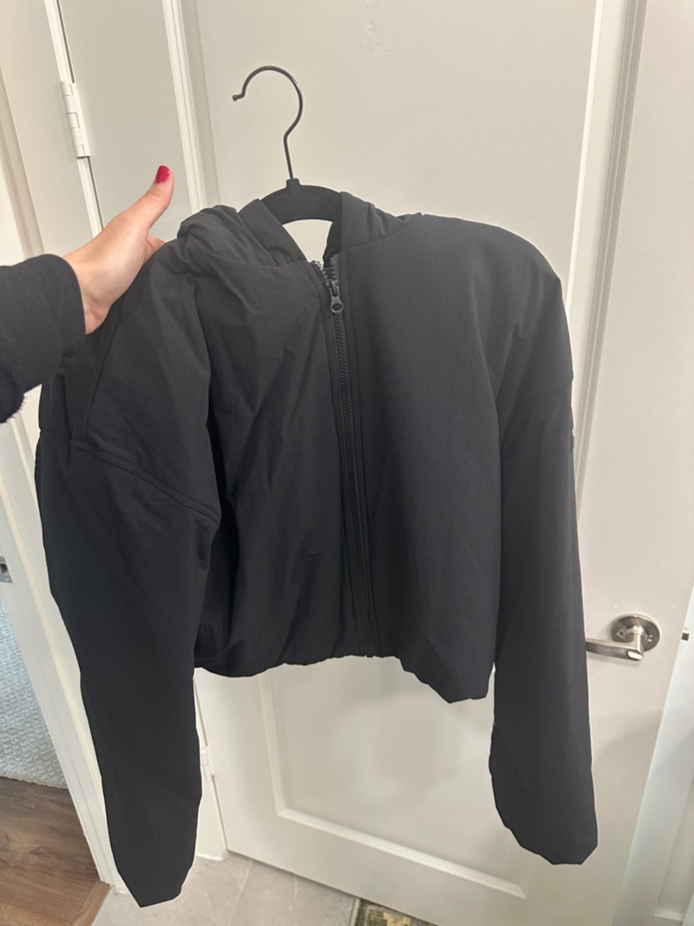 ALO Yoga cropped mountain peak full zip hoodie